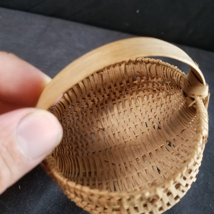 Antique 19th century Miniature Buttocks Basket 3" x 3.25"