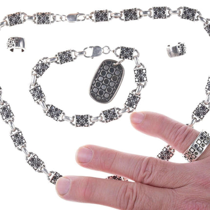 Set aus Armband, Halskette, Ohrringen, Anhänger und Ring im Retro-Stil von Zina Sterling