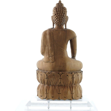 Antiker chinesischer Buddha aus geschnitztem Holz