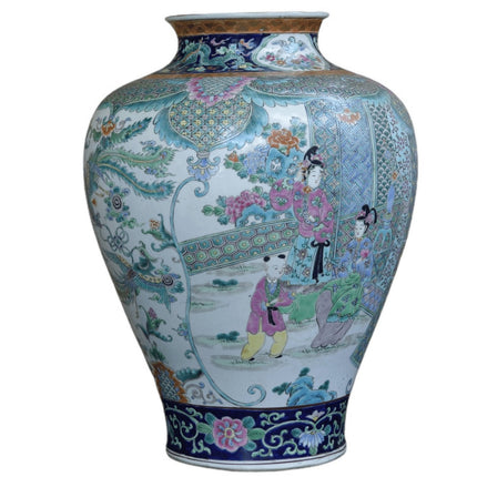 Riesige antike japanische Vase im Rosenmedaillon-Stil aus der Meiji-Zeit, polychrom emailliert, handdekoriert