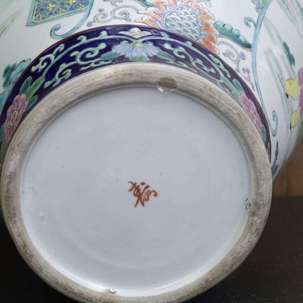 巨大明治时期古董日本玫瑰奖章风格彩色珐琅花瓶手工装饰