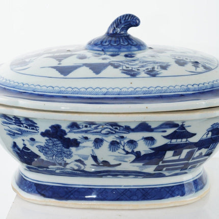 Antique Chinese Canton soup Tureen with lid