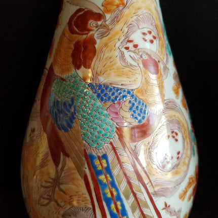 アンティーク 日本のサイン入り九谷花瓶 極楽鳥 巨大 高さ 15 インチ x 幅 6 インチ 19 世紀