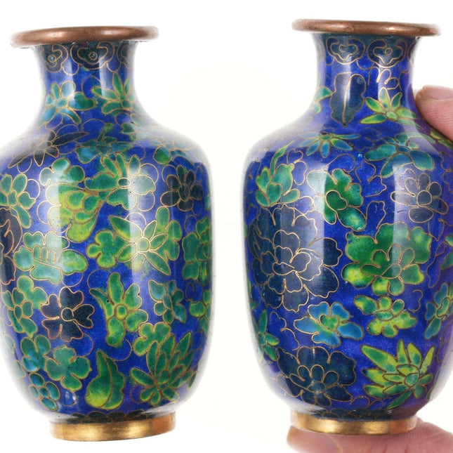 Paar Cloisonné-Vasen aus der Zeit der Chinesischen Republik um 1900