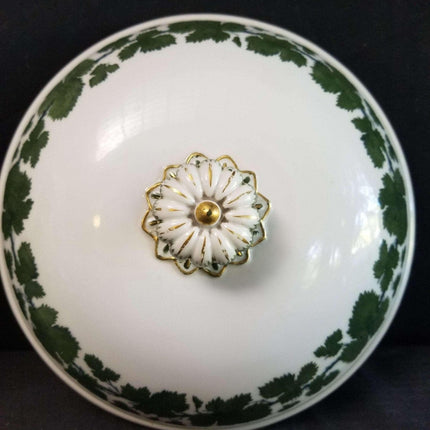 Meissen Full Green Vine Gold Trim หม้ออบมีฝาปิดขนาดใหญ่ สูง 12.5 "กว้าง x 8"