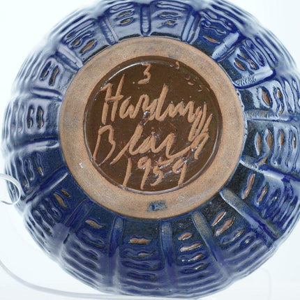 1959 年哈丁黑色 (1912-2004) 德克萨斯工作室艺术陶器姜罐，带有气泡钴蓝色釉和手工雕刻装饰
