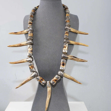 Halskette aus Sterlingsilber und Hirschgeweih der frühen amerikanischen Ureinwohner
