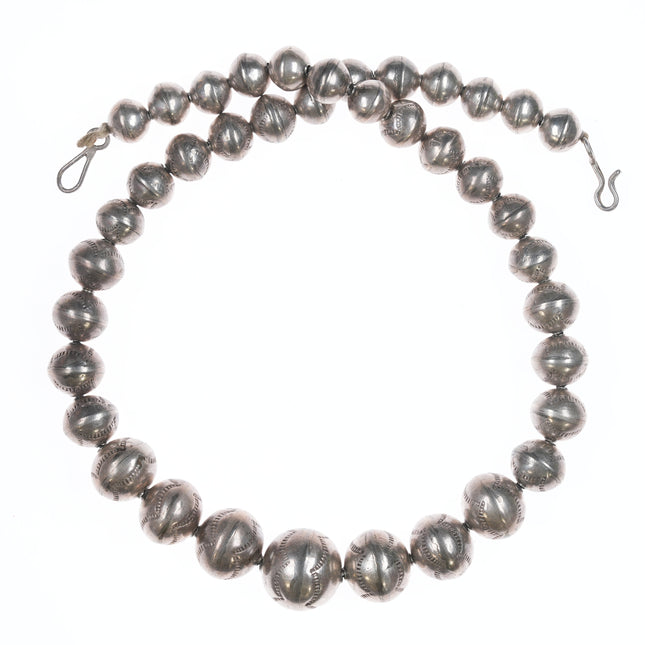 17" 9mm-17mm Vintage Navajo pearl necklace