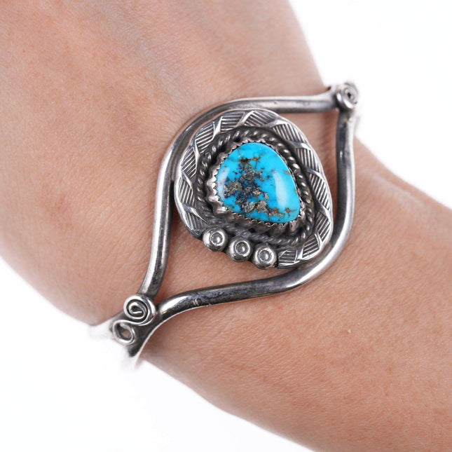 6.5" Vintage Native American sterling and turquoise bracelet