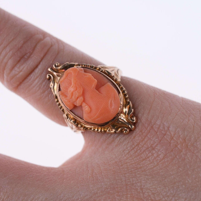 Sz3 Antique 14k gold hand carved coral cameo ring