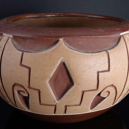 1960er Jahre Tomasita Montoya (1899-1978) Dominguita Sisneros Naranjo (geb. 1942) San Juan Pottery Native American Bowl Mutter/Tochter