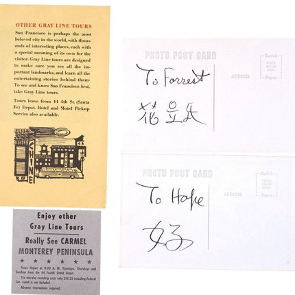 Autogrammierte Fotopostkarten von Chingwah Lee aus den 1940er-Jahren und Busticket „Abend in Chinatown“ in San Francisco sowie Flyer der Gray Line