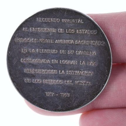 c1963 年肯尼迪纯银纪念章，西班牙语