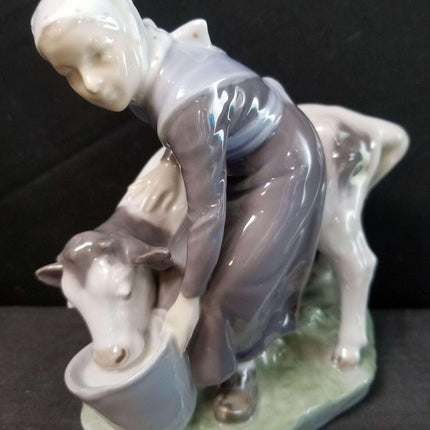 Royal Copenhagen Farm Girl Feeding Cow Figure c.1950 6.5"