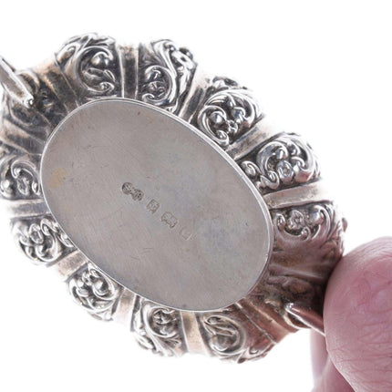 c1902 British Sterling silver Repousse Master salt/spoons set