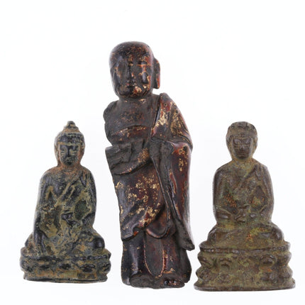 3 Miniatur-Buddha-Figuren aus Bronze und Holz aus dem 17./18. Jahrhundert