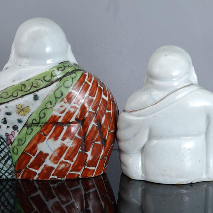 Antike chinesische Porzellan-Buddha-Figuren