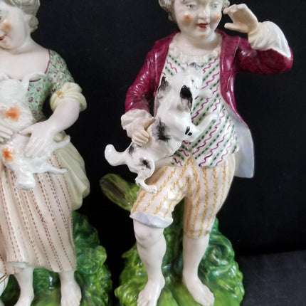 ca. 1810 Derby-Figuren Junge und Mädchen mit Lamm und Hund