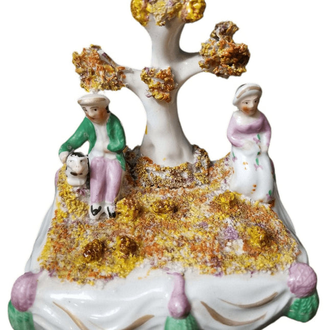 Staffordshire Miniaturfigur Mann Frau mit Spaniel Mitte bis Ende des 19. Jahrhunderts