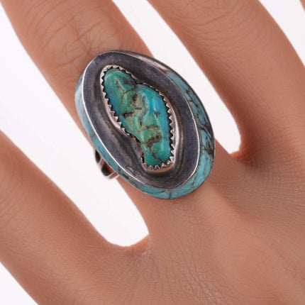 Sz8.5 Vintage Native American sterling and turquoise ring