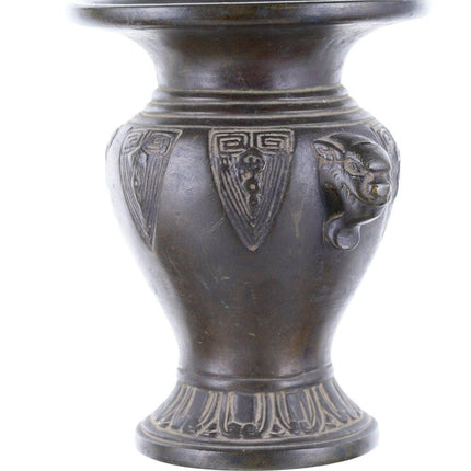 18th century Japanese bronze vase