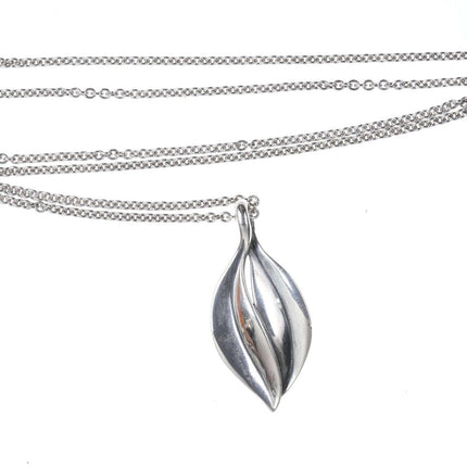 Retired James Avery Sterling leaf pendant on necklace