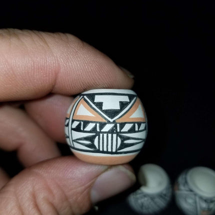 Isleta Pueblo Keramik Kimo DeCora Miniatur-Saatguttöpfe 7/8" (3)