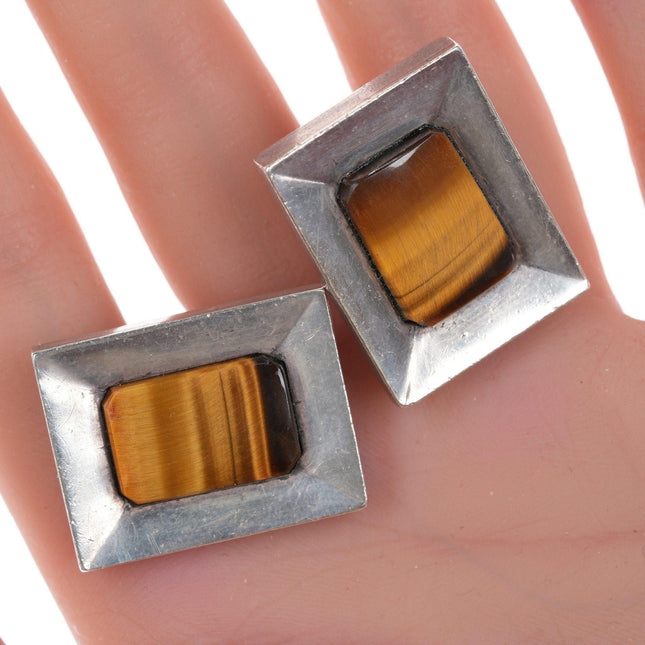 Antonio Pineda (1919-2009) Taxco Modernist Cats Eye sterling cufflinks