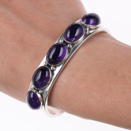 6 3/8" Darrin Livingston Navajo Edelstein-Armband aus Amethyst und Sterlingsilber