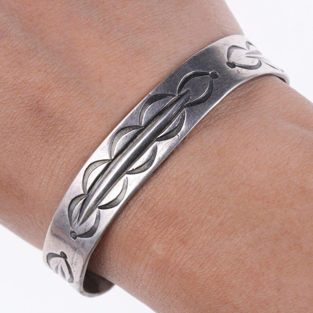 6 3/8" antikes Navajo-Barren-Silberarmband