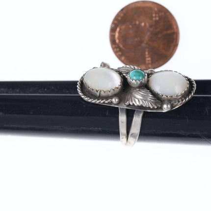 Vintage Navajo Sterling turquoise and mother of pearl ring