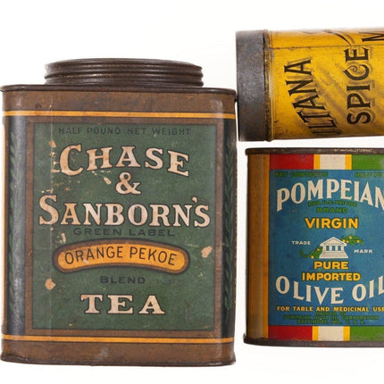 3 antike Küchendosen mit Olivenöl Chase und Sanborn's Orange Pekoe Tea Sultana Senf