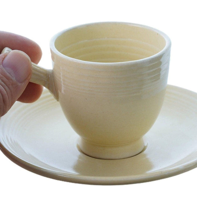 1940er Fiesta Ivory Demitasse Tasse und Untertasse (mehrere verfügbar)