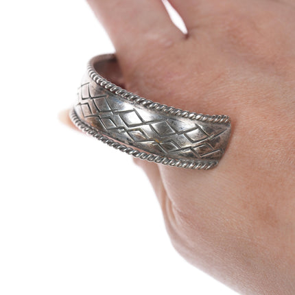 6.25" Vintage Native American silver rope border cuff bracelet