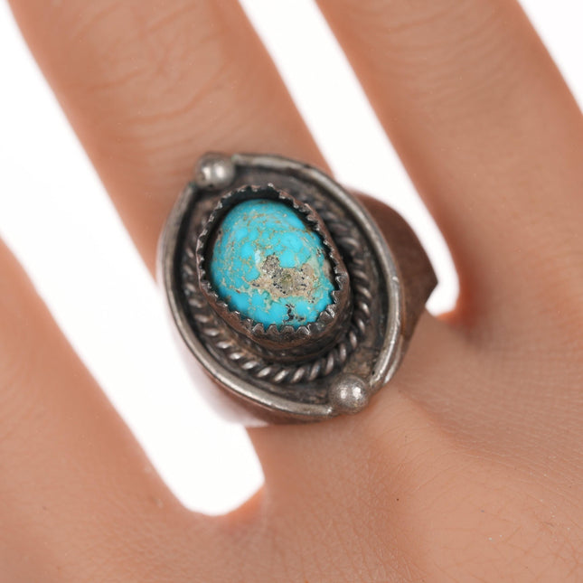 sz9 Vintage Native American silver ring with turquoise and rope edge