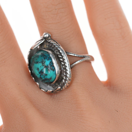 sz5.25 Vintage Navajo silver and turquoise ring with rope border