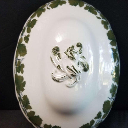 Meissen Full Green Vine หม้อซุปมีฝาปิดขนาดใหญ่ กว้าง 15" x 10" สูง