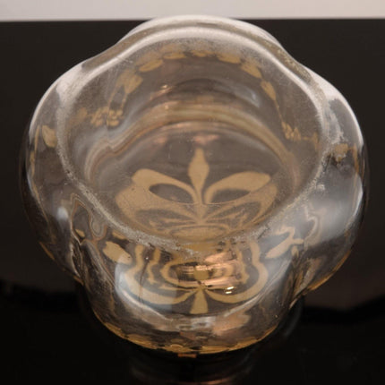 Französisches Kunstglas-Kristallglas aus der Zeit um 1880 mit goldener Emaillierung