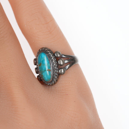 sz4.5 Early Navajo silver and high grade turquoise ring