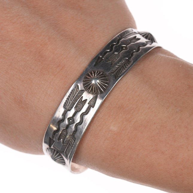 6.25" 30's-40's Navajo Curio stamped silver arrows cuff bracelet