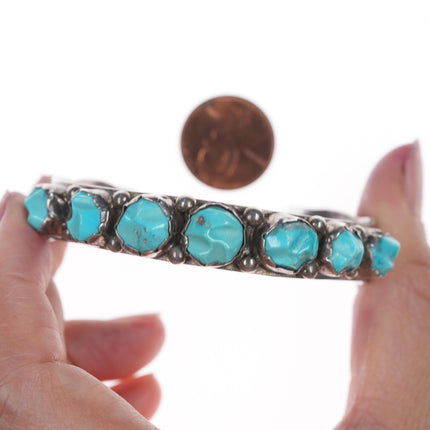 6 3/8" 40's-50's Zuni carved turquoise silver cuff bracelet