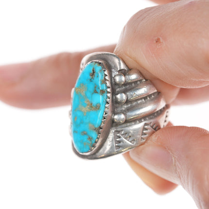 sz9.5 Native American silver and turquoise cast and stamped ring