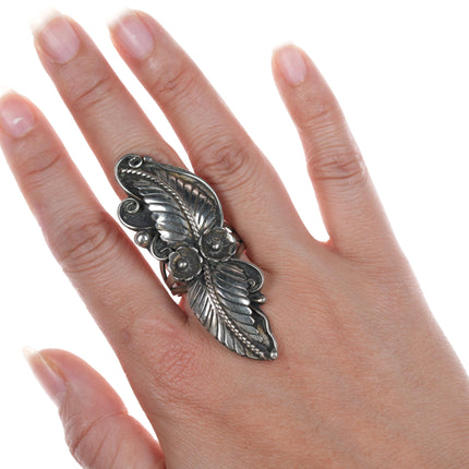 sz10.25" long Native American silver feather and blossom ring