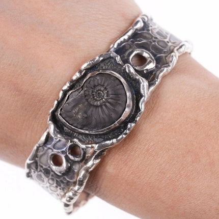 6.75" Southwestern Artisan sterling Ammonite fossil bracelet - Estate Fresh Austin