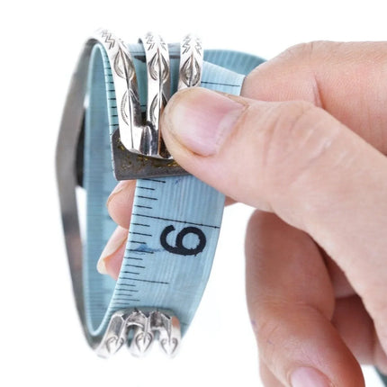 6.25" Vintage Navajo Sterling silver/turquoise carinated cuff bracelet - Estate Fresh Austin