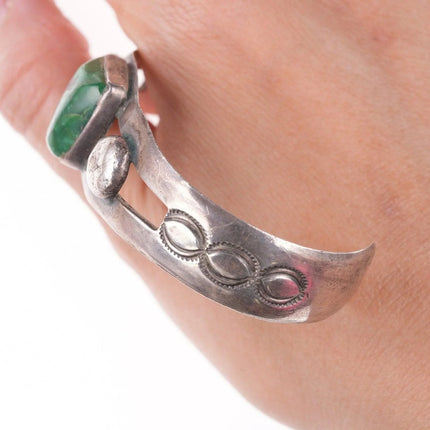 7" Vintage Navajo Tufa cast bracelet with green turquoise - Estate Fresh Austin
