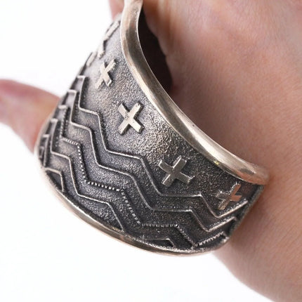 7.25" Native American Tufa Cast Silver bracelet - Estate Fresh Austin