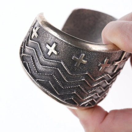 7.25" Native American Tufa Cast Silver bracelet - Estate Fresh Austin