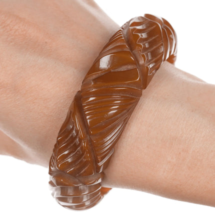 7.75" c1940's Carved Olive green bakelite bangle - Estate Fresh Austin