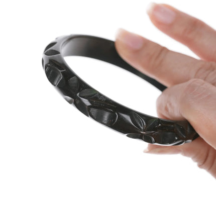 8" c1940's Carved black bakelite bangle bracelet - Estate Fresh Austin